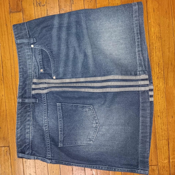 Adidas Women's Blue Denim Skirt - Picture 6 of 6